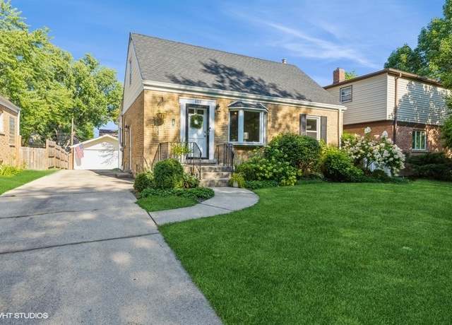 Property at 403 N Emerson St, Mount Prospect, IL 60056, 3 beds, 2 baths