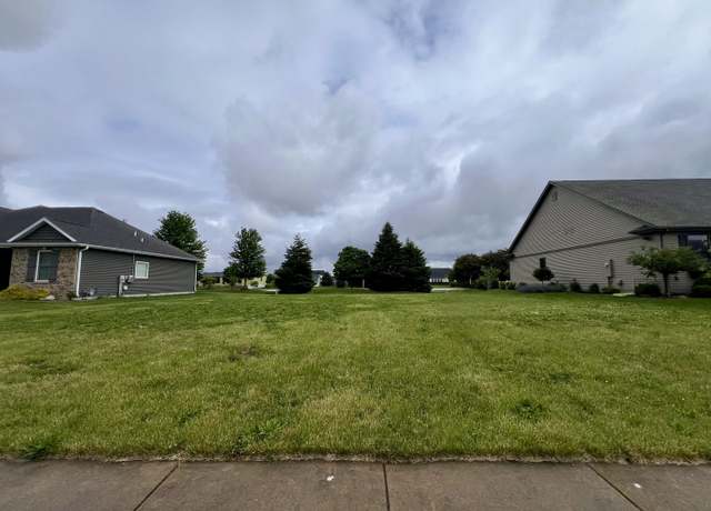 Property at 5006 Chestnut Grove Dr, Champaign, IL 61822
