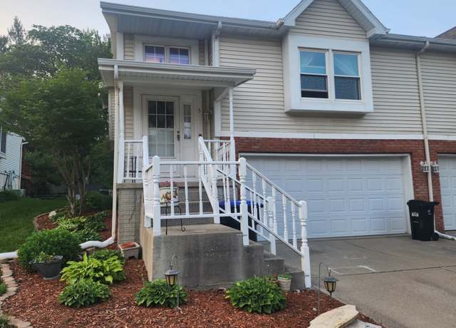 Property at 5 Shire Ct, Bloomington, IL 61701, 3 beds, 2.5 baths