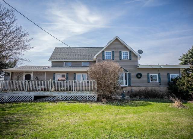 Property at 13965 E Dutch Rd, Kings, IL 61068, 4 beds, 2 baths