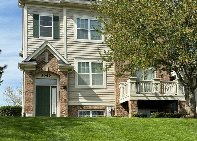 Property at 3049 Marion St, Elgin, IL 60124, 3 beds, 2.5 baths
