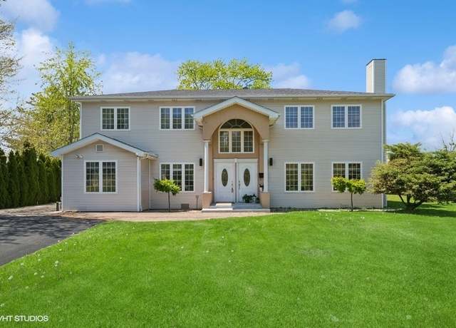 Property at 36 Chestnut Rd, Northbrook, IL 60062, 4 beds, 3.5 baths