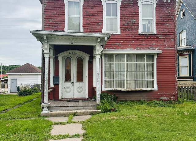 Property at 35 3rd St, Savanna, IL 61074, 4 beds, 2 baths