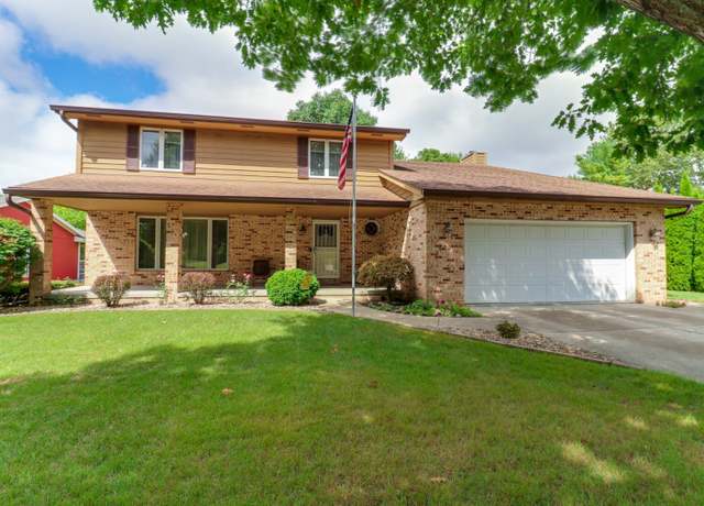 Property at 1005 S Hershey Rd, Bloomington, IL 61704, 4 beds, 2.5 baths