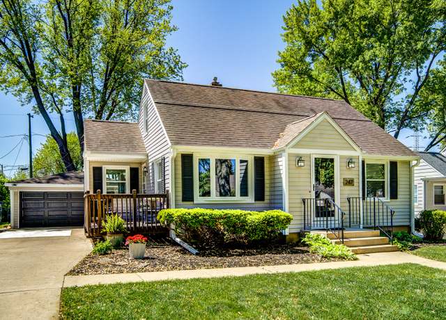 Property at 247 Weaver Dr, Cary, IL 60013, 3 beds, 1.5 baths