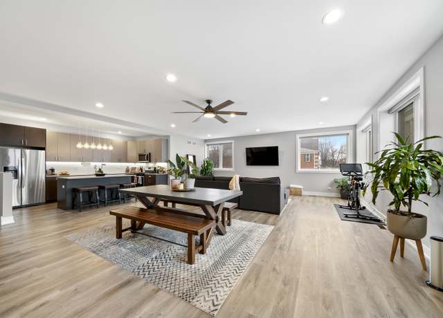 Property at 2304 W Jackson Blvd Unit 1E, Chicago, IL 60612, 3 beds, 2.5 baths