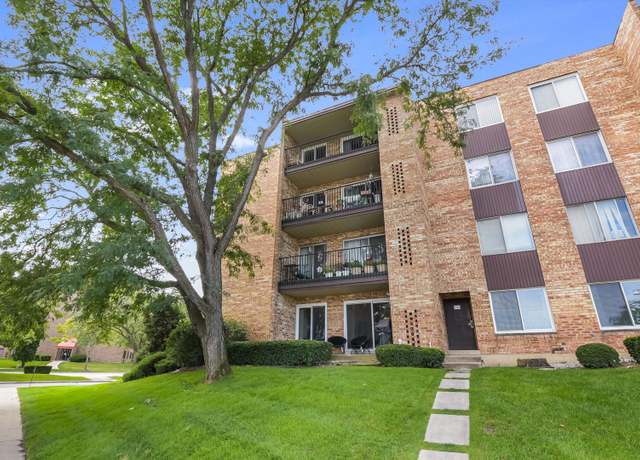 Property at 500 W Huntington Commons Rd #157, Mount Prospect, IL 60056, 2 beds, 2 baths