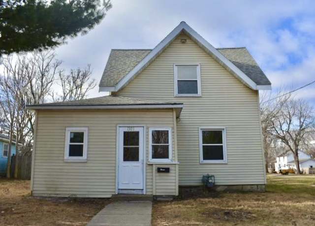 Property at 1309 3rd Ave, Sterling, IL 61081, 2 beds, 1 bath