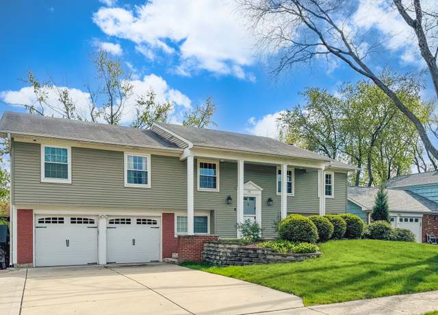 Property at 931 Bernard Dr, Buffalo Grove, IL 60089, 4 beds, 3 baths