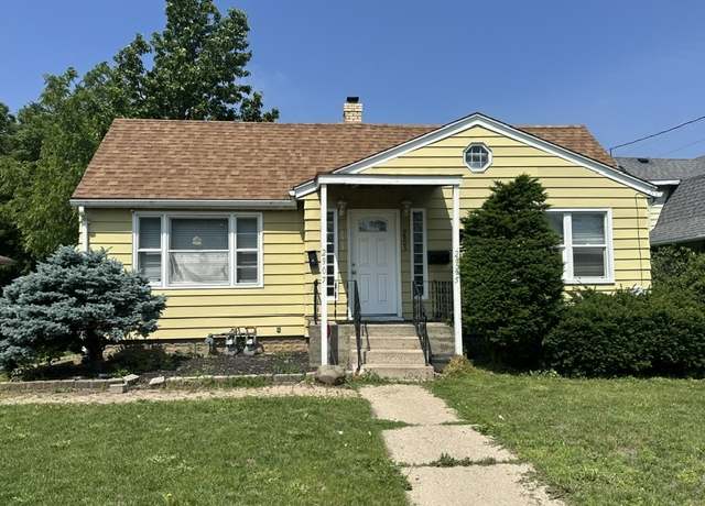Property at 2905-2907 Hanson St, Rockford, IL 61109, 2 beds, 2 baths