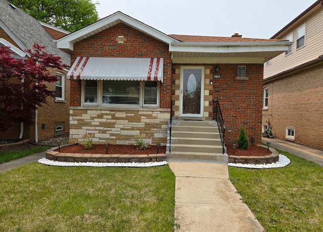 Property at 8154 S Albany Ave, Chicago, IL 60652, 3 beds, 2 baths