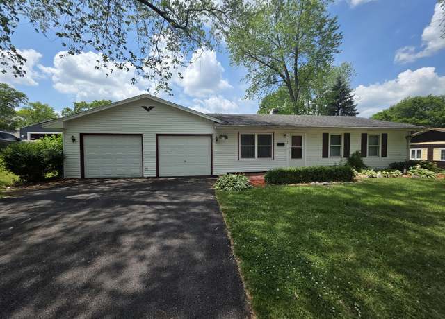Property at 112 Sweetbriar Ct, South Elgin, IL 60177, 3 beds, 1 bath