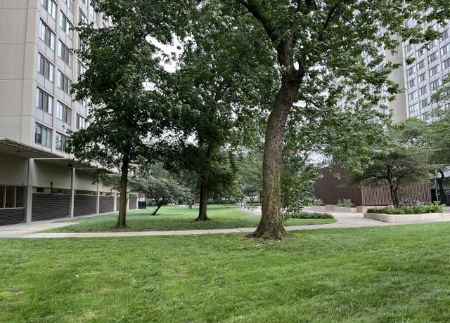 Property at 4850 S Lake Park Ave #1707, Chicago, IL 60615, 2 beds, 1 bath