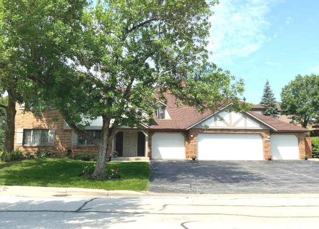 Property at 13158 S Oak Hills Pkwy Unit 1A, Palos Heights, IL 60463, 2 beds, 2 baths