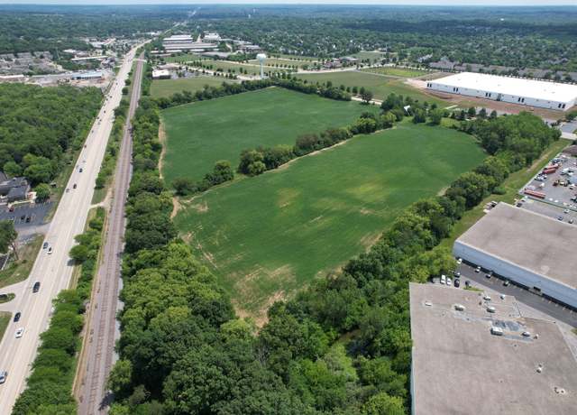 Property at 3712 Three Oaks Rd, Cary, IL 60013