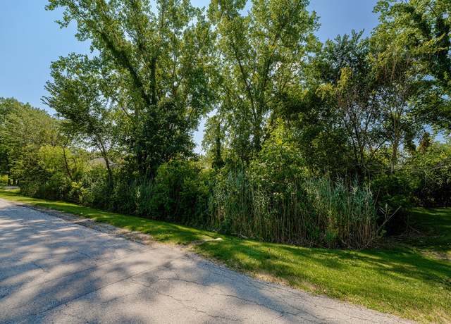 Property at 3306 E Forestview Trl, Crete, IL 60417