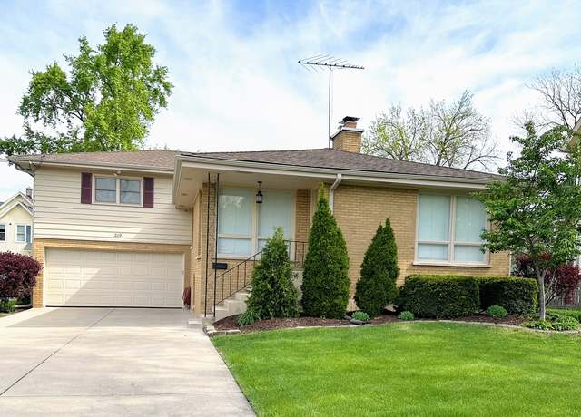 Property at 209 E Union Ave, Wheaton, IL 60187, 4 beds, 3 baths