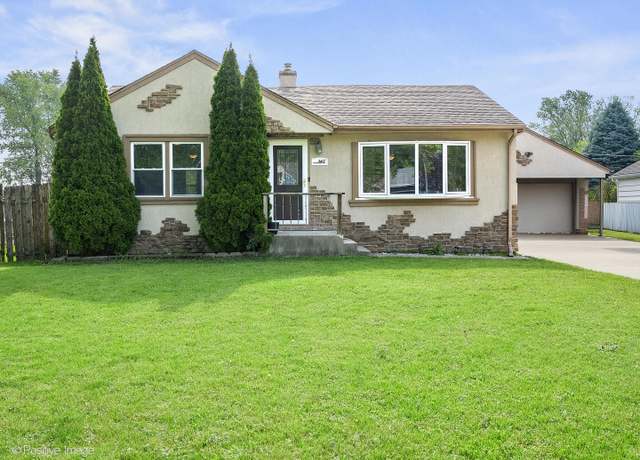 Property at 667 N Lombard Ave, Lombard, IL 60148, 2 beds, 2 baths