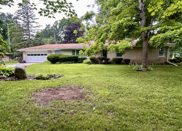 Property at 2309 Trillium Trl, Rockford, IL 61108, 3 beds, 1.5 baths