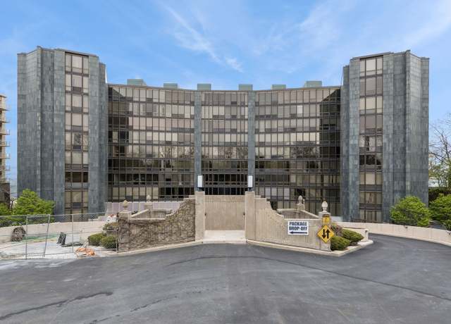 Property at 1420 Sheridan Rd Unit 8A, Wilmette, IL 60091, 1 bed, 1.5 baths