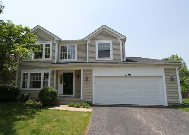 Property at 1791 Ellington Dr, Aurora, IL 60503, 4 beds, 2.5 baths