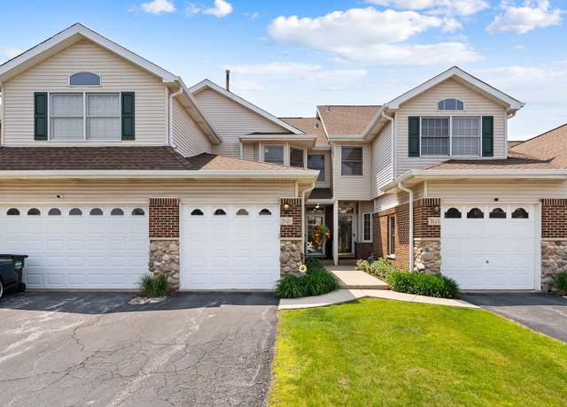 Property at 5121 Deblin Ln, Oak Lawn, IL 60453, 2 beds, 2 baths