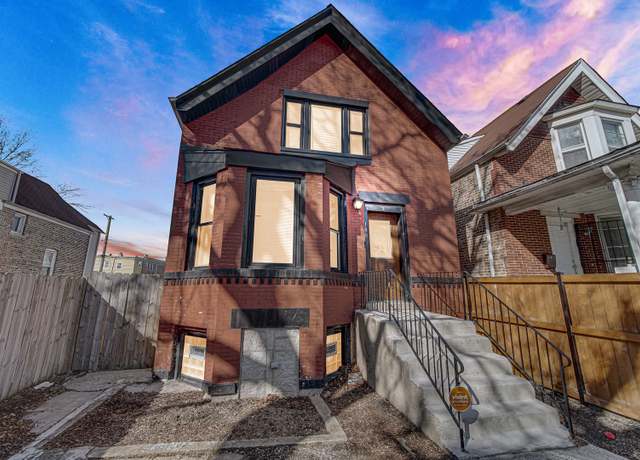 Property at 180 N Leclaire Ave, Chicago, IL 60644, 3 beds, 2.5 baths