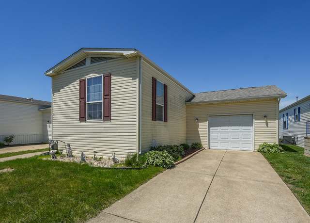 Property at 1139 Redbud Rd, Manteno, IL 60950, 2 beds, 2 baths