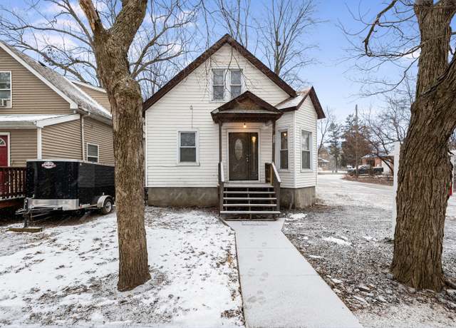 Property at 200 Reichman St, Joliet, IL 60433, 4 beds, 2.5 baths