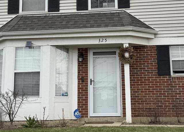 Property at 325 Green Knoll Ln, Streamwood, IL 60107, 2 beds, 2 baths