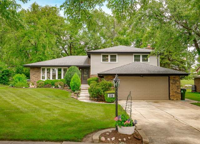 Property at 9S339 Cumnor Rd, Downers Grove, IL 60516, 4 beds, 2 baths