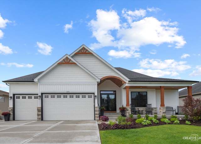 Property at 476 Deerfield Dr, Oswego, IL 60543, 3 beds, 3 baths