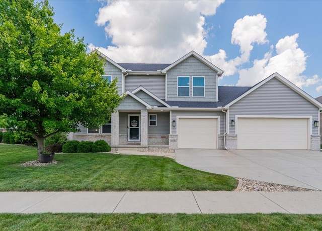 Property at 5108 Longfield Rd, Bloomington, IL 61705, 6 beds, 3.5 baths