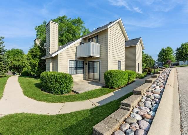 Property at 758 Sizer Rd, Gurnee, IL 60031, 2 beds, 2 baths
