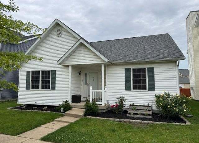 Property at 1316 Montgomery St, Urbana, IL 61802, 4 beds, 3 baths