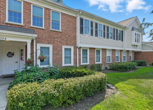 Property at 709 Burr Oak Ln Unit B, Prospect Heights, IL 60070, 3 beds, 2 baths