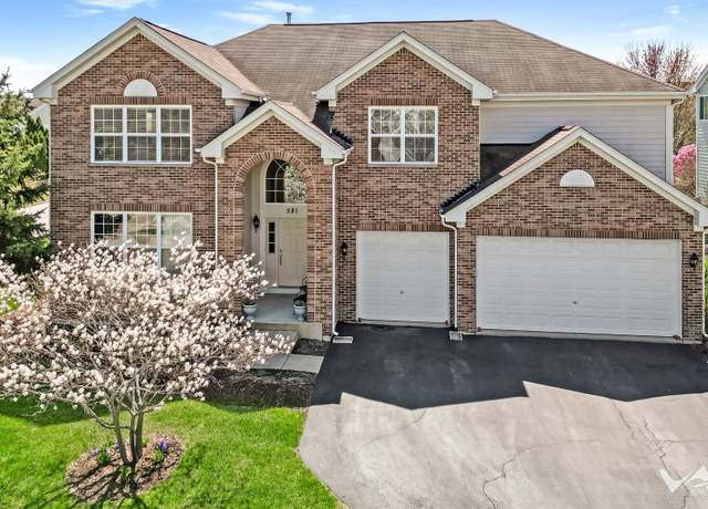 Property at 581 Wexford Dr, Elgin, IL 60124, 5 beds, 2.5 baths
