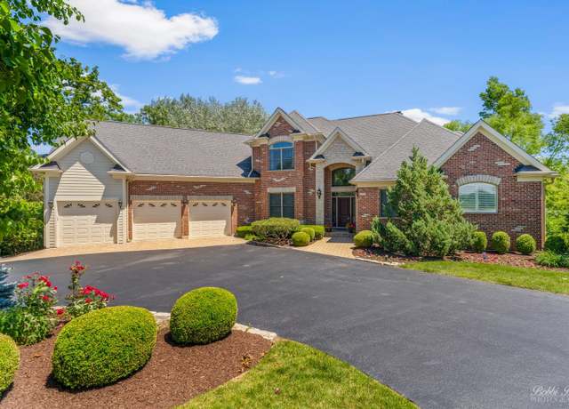 Property at 6919 Inverway Dr, Lakewood, IL 60014, 5 beds, 4.5 baths