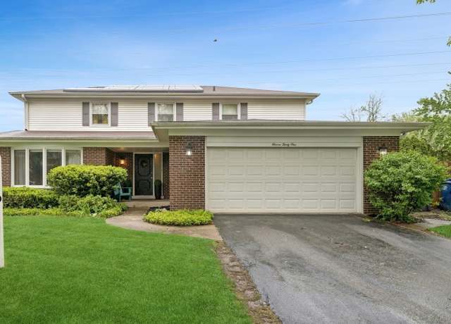 Property at 1131 New Trier Ct, Wilmette, IL 60091, 4 beds, 2.5 baths