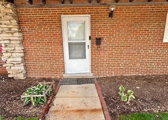 Property at 1915 Whitechapel Dr Unit 1A, Mount Prospect, IL 60056, 1 bed, 1 bath