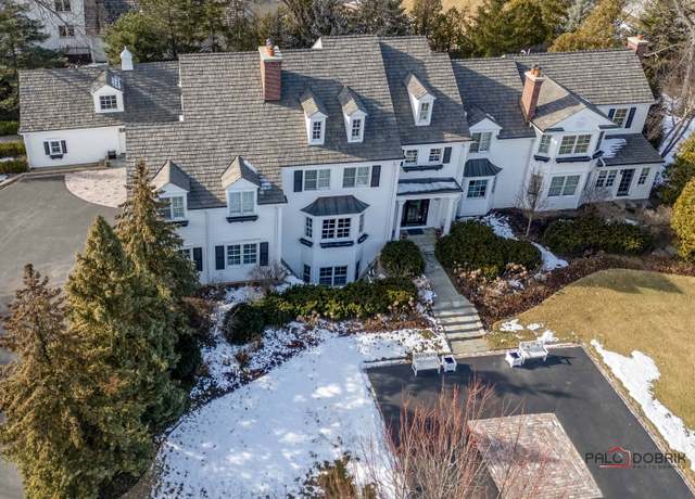 Property at 1630 Paddock Ln, Lake Forest, IL 60045, 6 beds, 6.5 baths