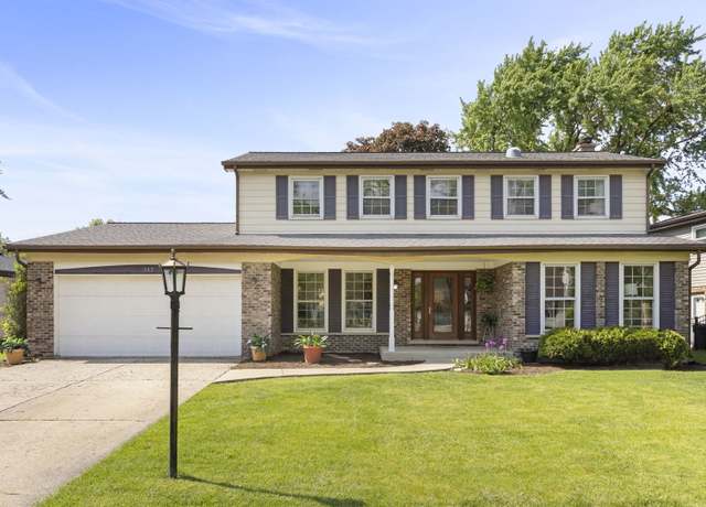 Property at 542 Stafford Ln, Glen Ellyn, IL 60137, 4 beds, 2.5 baths