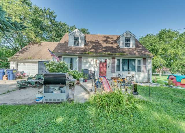 Property at 5N540 Central Rd, Itasca, IL 60143, 2 beds, 2 baths