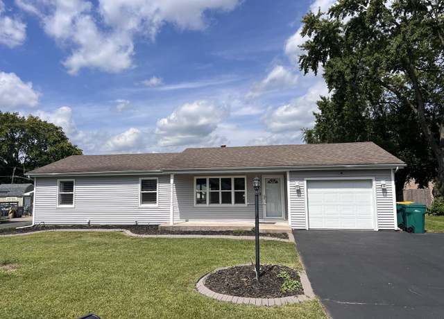 Property at 202 Diana St, Shorewood, IL 60404, 3 beds, 1.5 baths