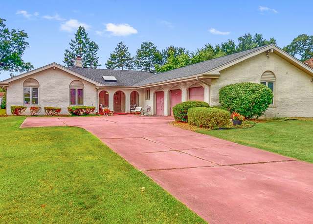 Property at 476 Hiawatha Trl, Wood Dale, IL 60191, 3 beds, 4 baths
