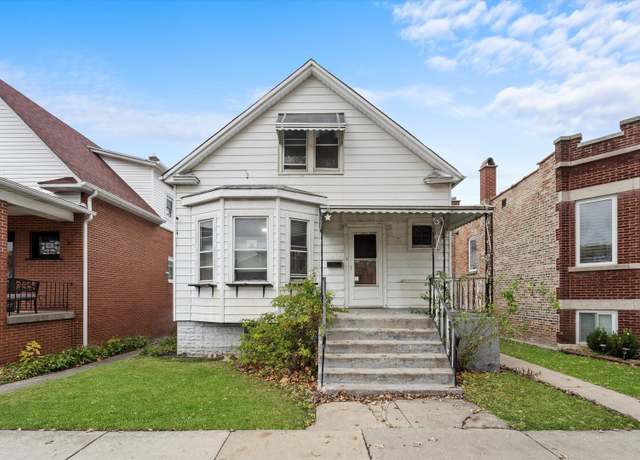 Property at 2222 Highland Ave, Berwyn, IL 60402, 4 beds, 2 baths