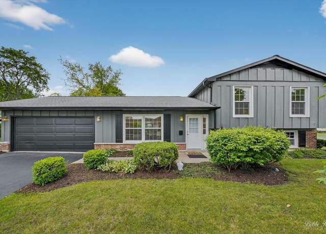 Property at 475 Burr Oak Dr, Lake Zurich, IL 60047, 3 beds, 2 baths