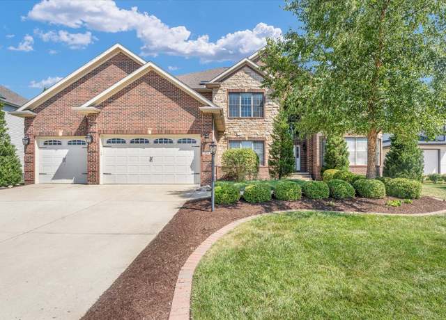 Property at 1404 English Oak Dr, Champaign, IL 61822, 6 beds, 5.5 baths