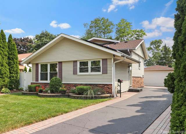 Property at 1569 Sherman Pl, Des Plaines, IL 60016, 5 beds, 3 baths