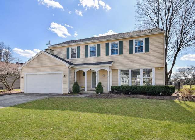 Property at 2054 Dorset Dr, Wheaton, IL 60189, 4 beds, 2.5 baths